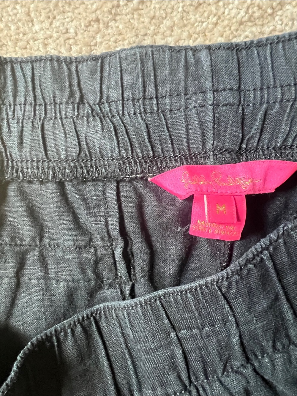 Lilly Pulitzer Black Elastic Waistband Shorts. Medium. - Picture 7 of 7